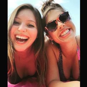 Meet your Posher, Alexandra